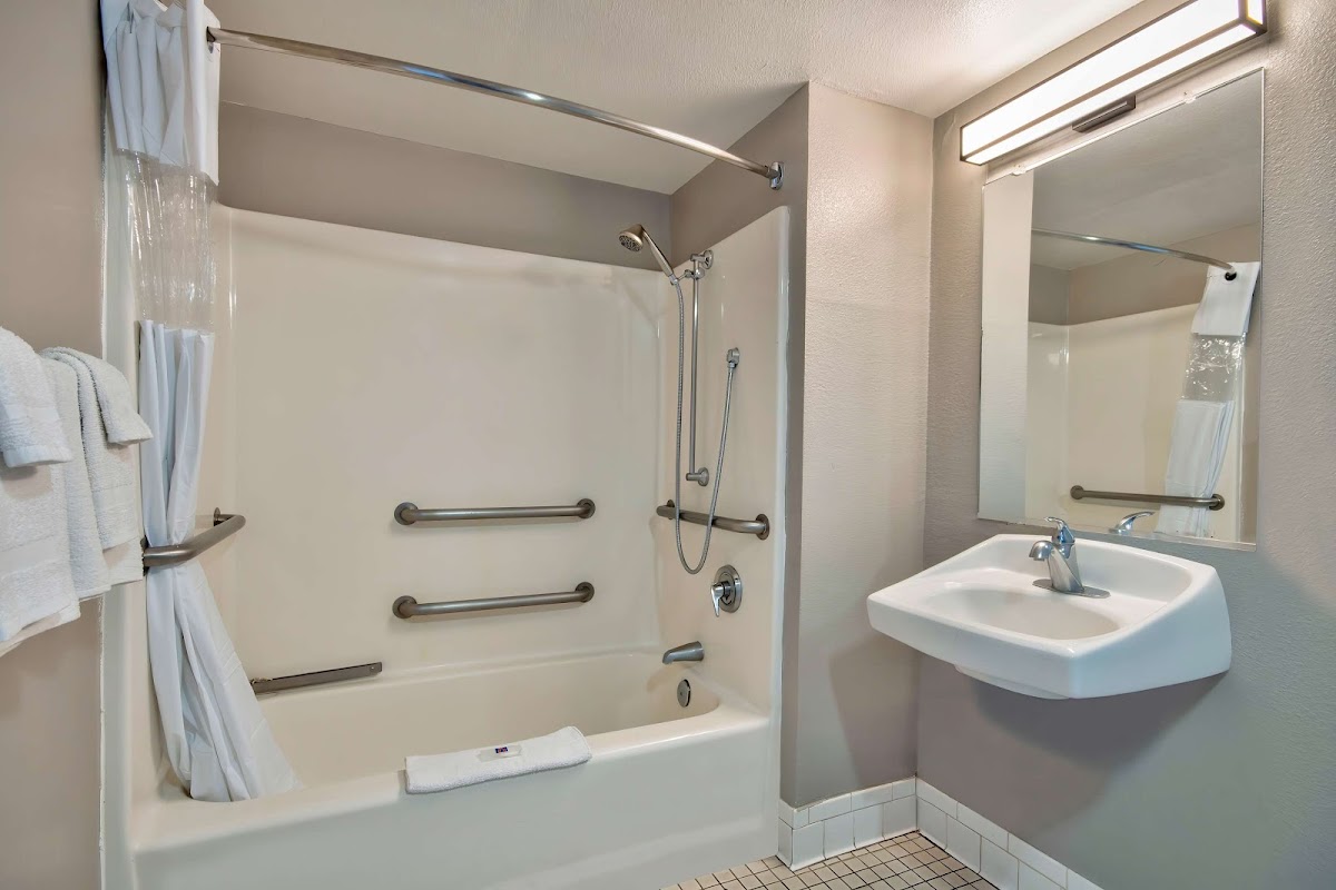 Motel 6 Albuquerque, NM - Carlisle photo 3