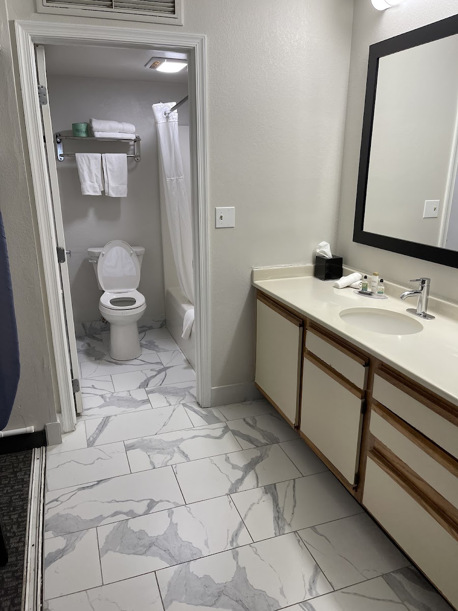 Philadelphia Suites Extended Stay Hotel photo 3