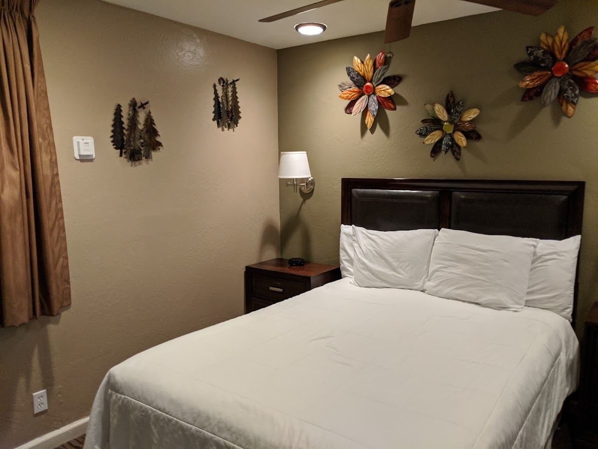 Beachcomber Inn Resort