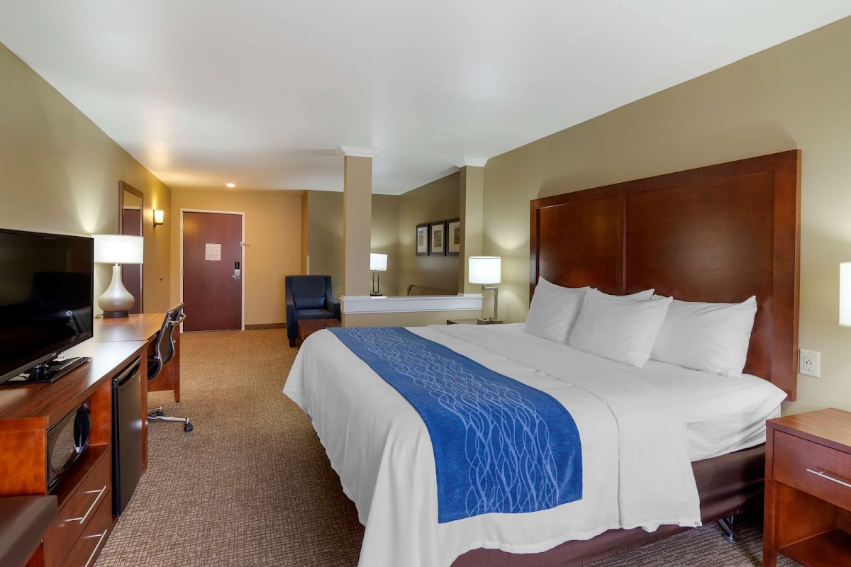 Comfort Inn & Suites Mandan - Bismarck photo 2