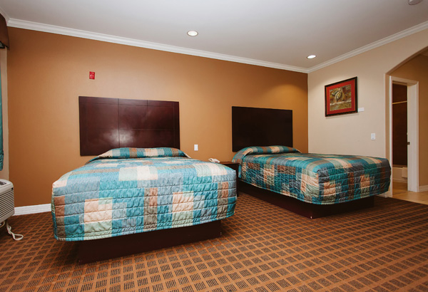 Palace Inn 290 & Hwy 6 photo 2