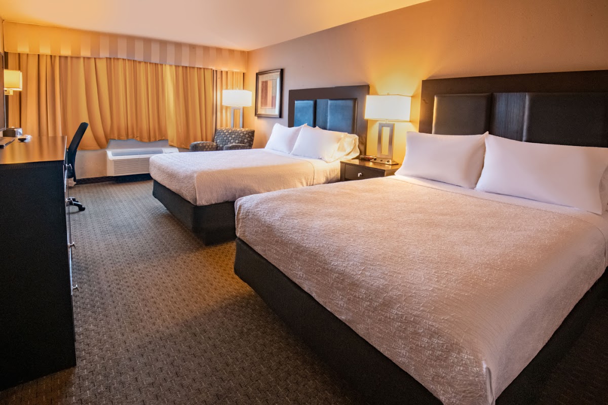 Monarch Hotel Conference Center photo 2