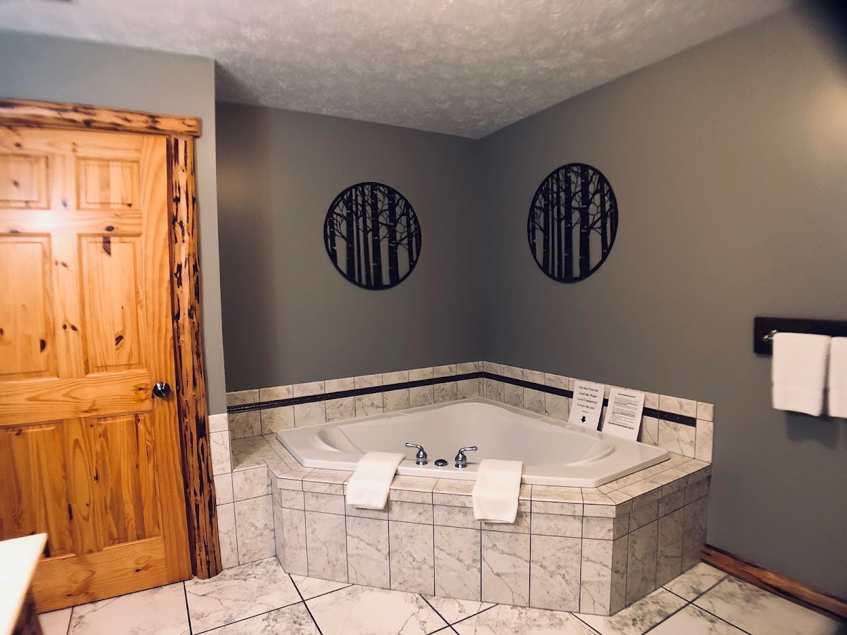 Sojourner's Lodge & Cabin Suites photo 3