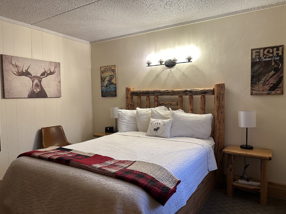 Moose Creek Inn photo 2