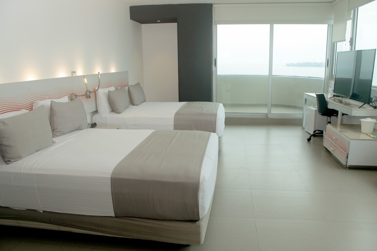 Hotel Punta Azul photo 2