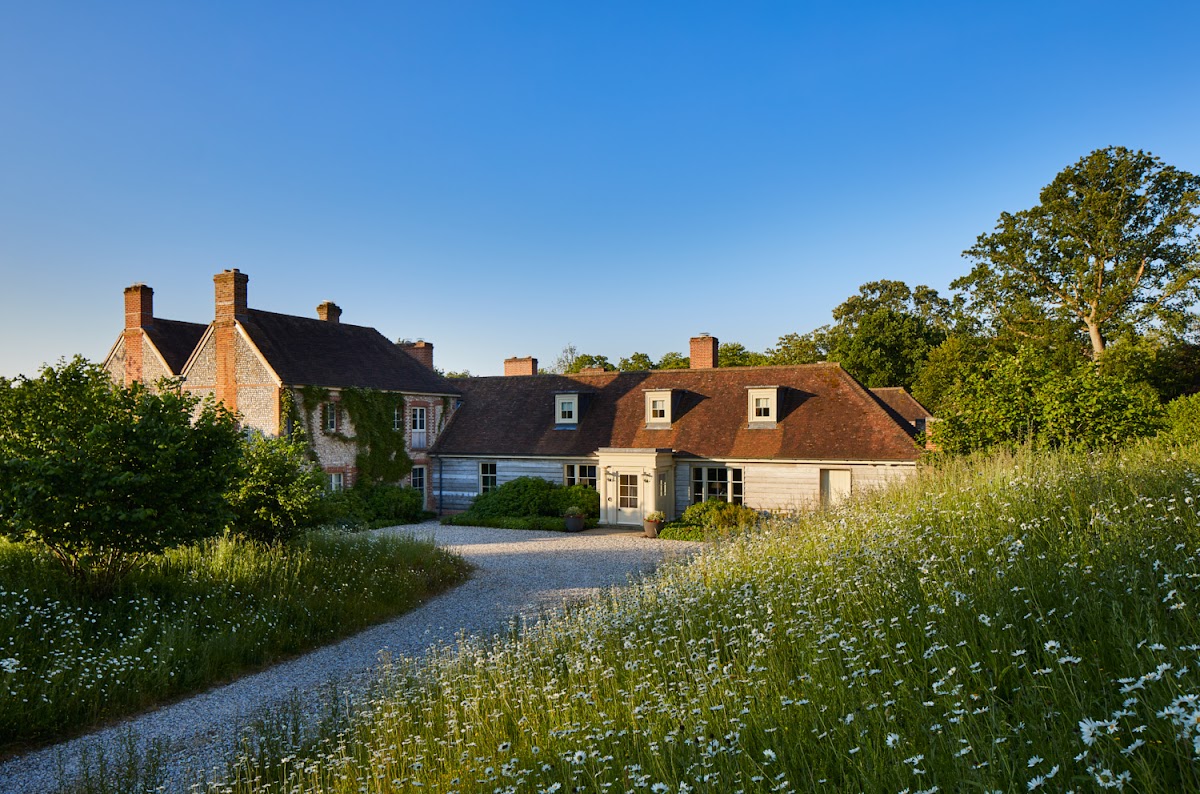 Hound Lodge