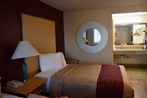 Red Roof Inn Tulare - Downtown/ Fairgrounds photo 2
