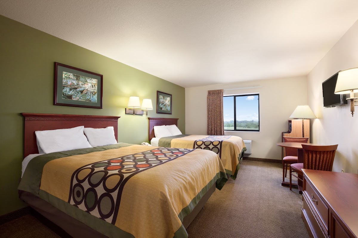Super 8 by Wyndham Perryville photo 2