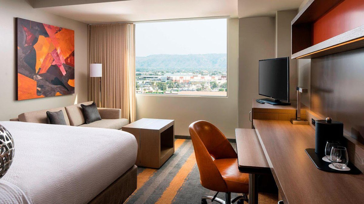 Courtyard by Marriott Phoenix Downtown photo 2