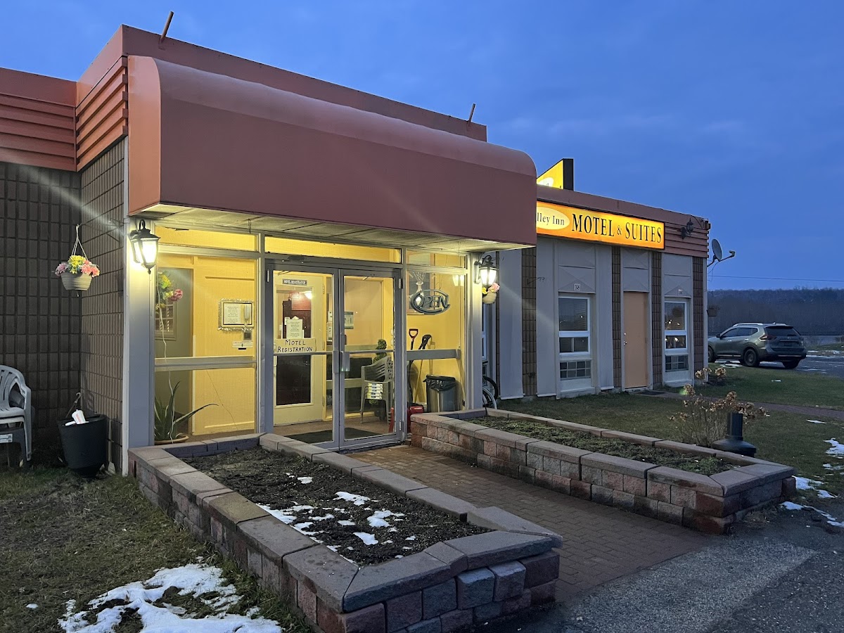 Valley Inn Motel & Suites