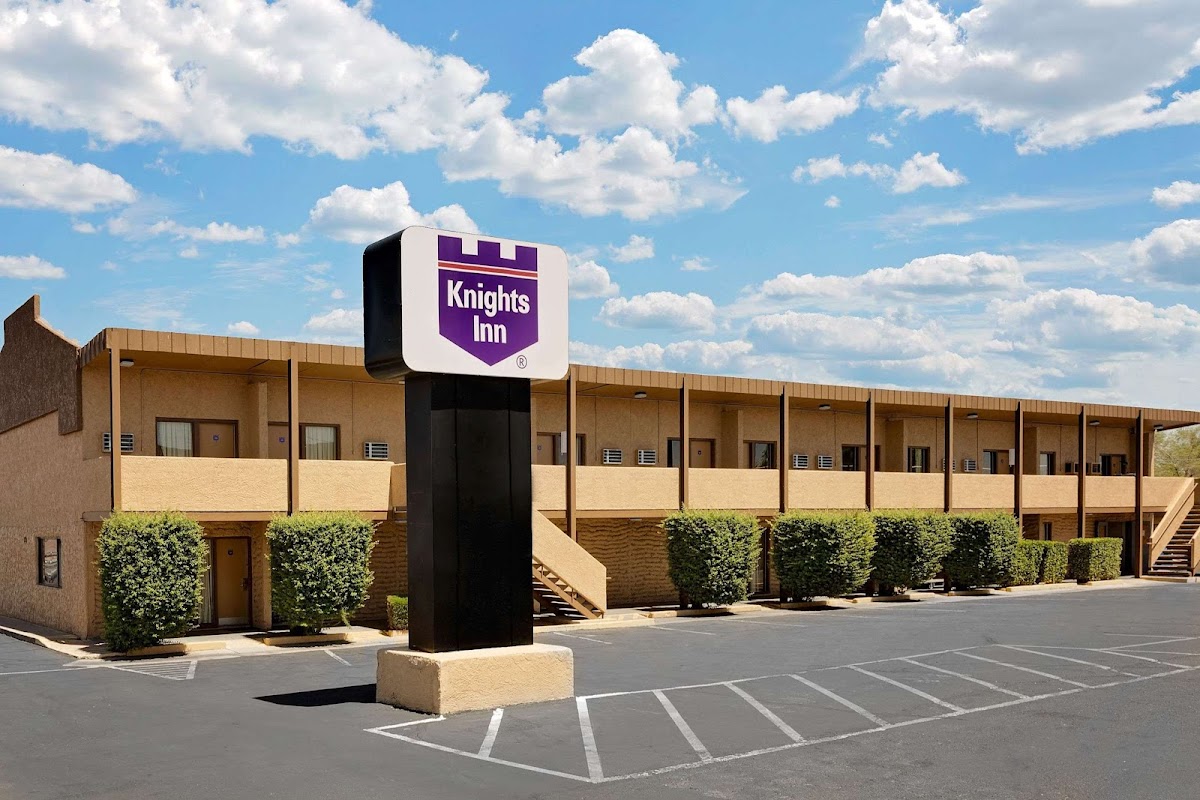 Knights Inn Page