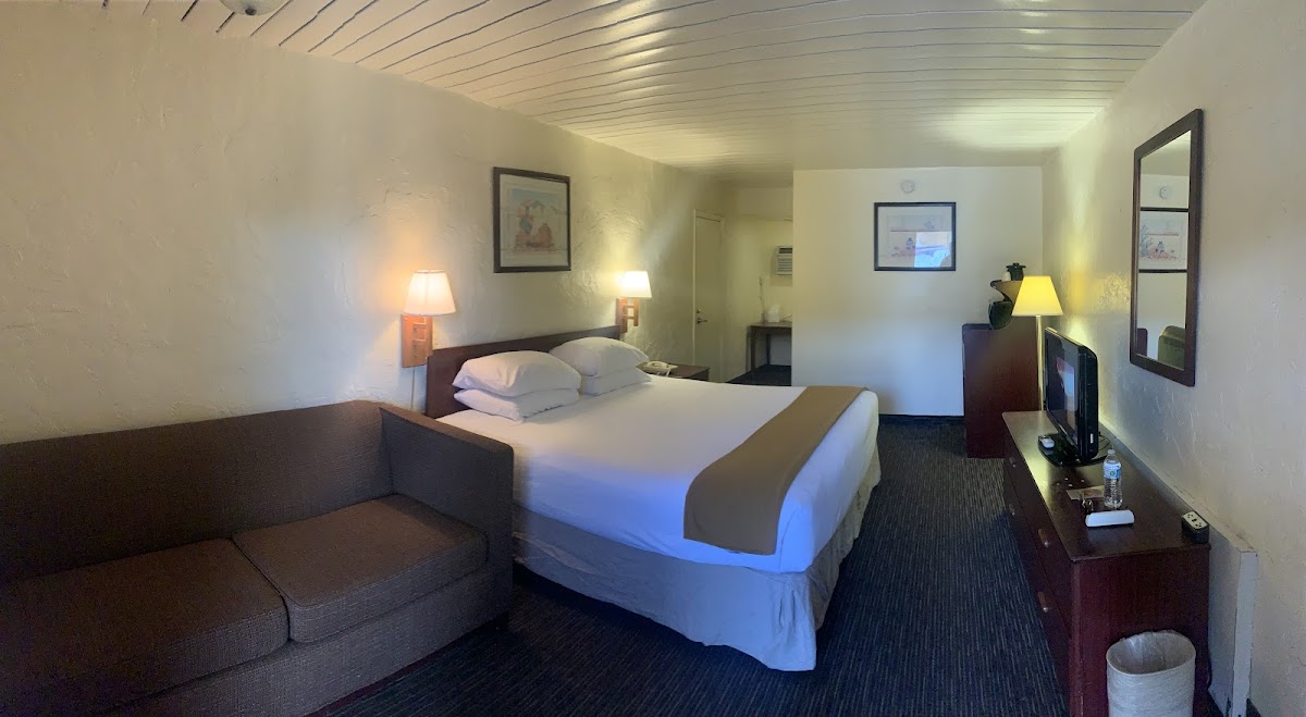 Knights Inn Page photo 2