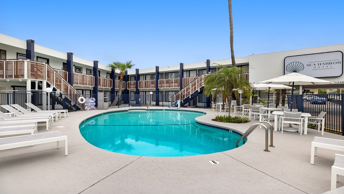 Sea Harbor Hotel