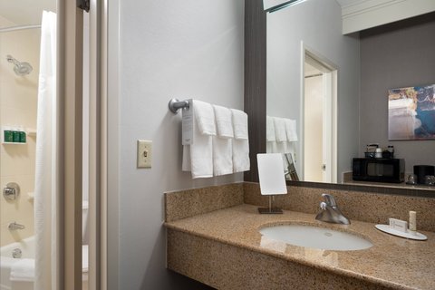 Courtyard by Marriott Syracuse Carrier Circle photo 3