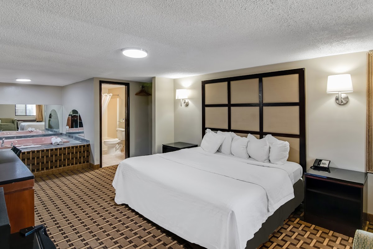 Americas Best Value Inn Torrington, CT photo 2