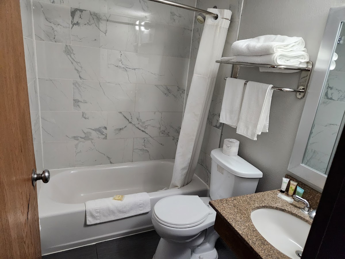 Twin Cities Inn photo 3