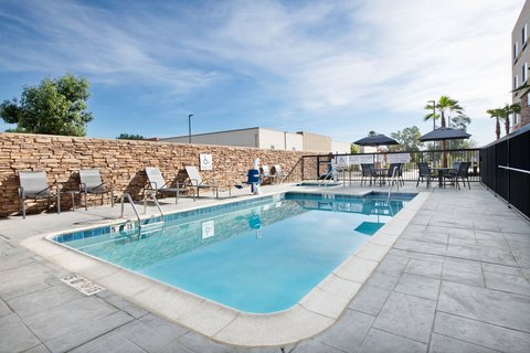 Fairfield by Marriott Inn & Suites Chino photo 2
