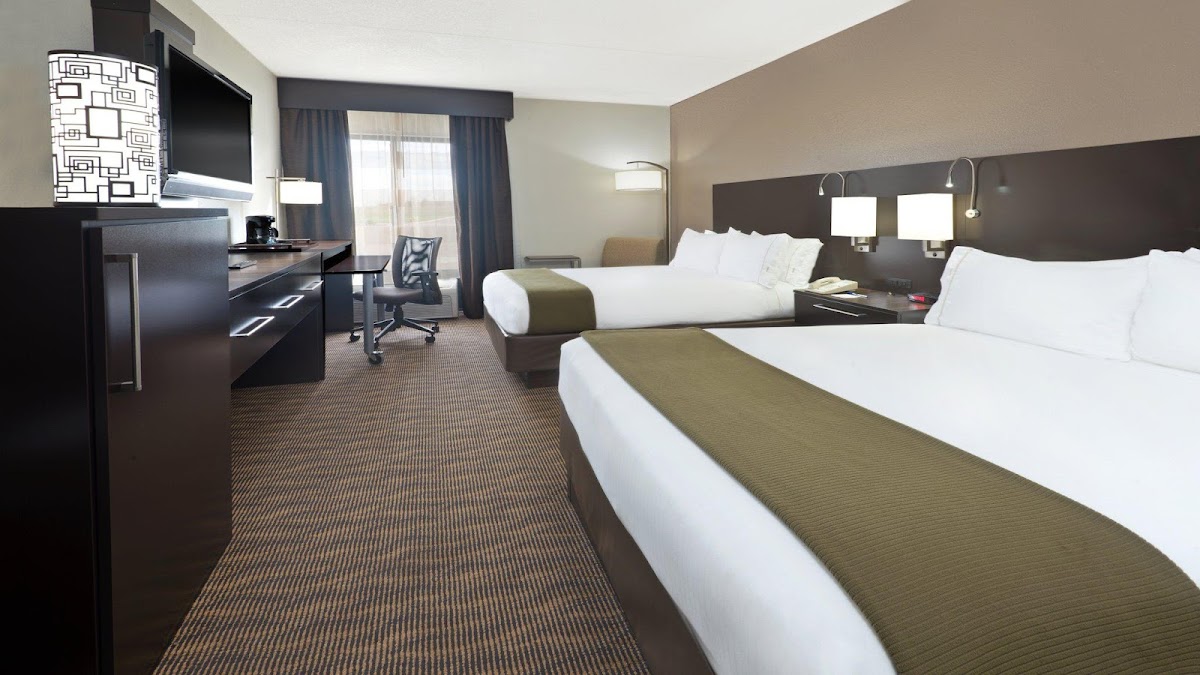 Holiday Inn Express & Suites Colby by IHG photo 2