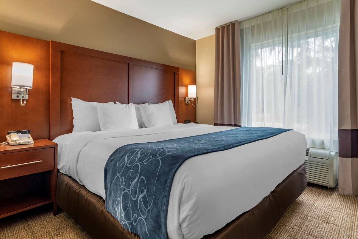 Comfort Suites Niceville Near Eglin Air Force Base photo 2