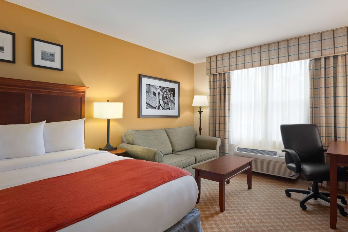 Country Inn & Suites by Radisson, Holland, MI photo 2