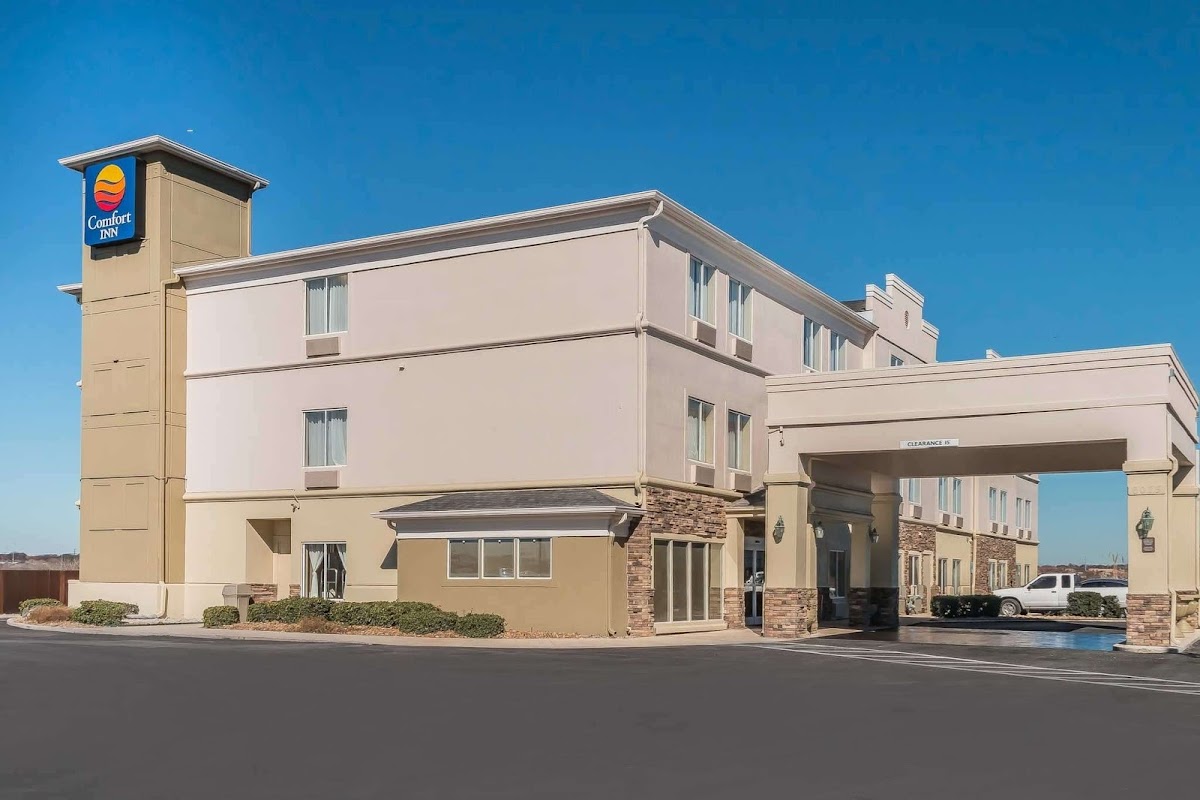 Comfort Inn near Frost Bank Center
