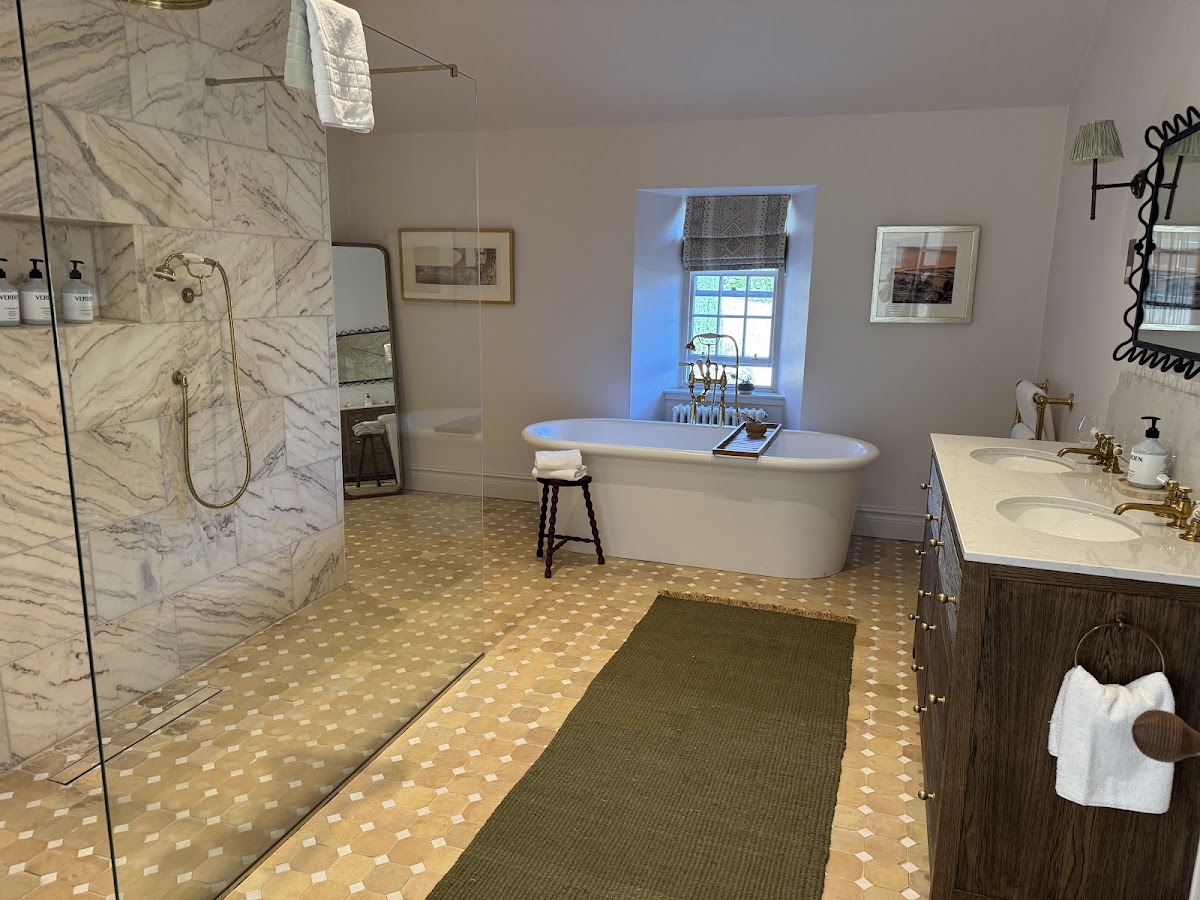 Penicuik Estate Houses & Cottages Guest Arrival photo 3