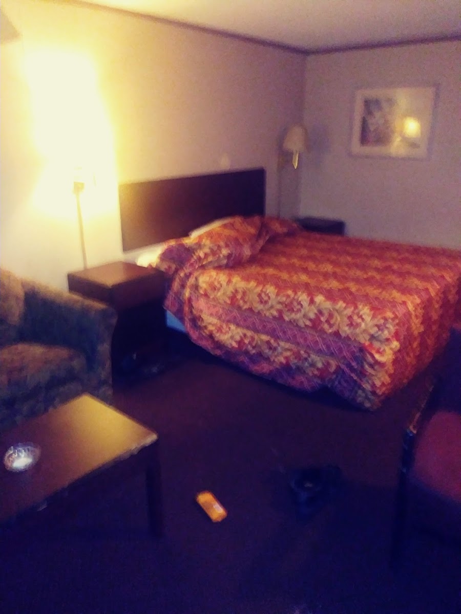 Tri County Inn photo 3