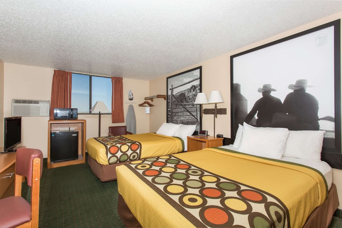 Super 8 by Wyndham Casper West by the River photo 2