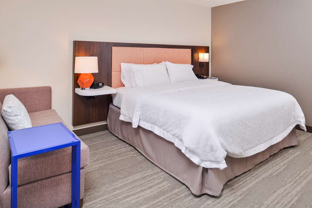 Hampton Inn Statesville photo 2