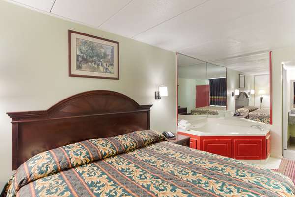 Rodeway Inn South Point photo 2