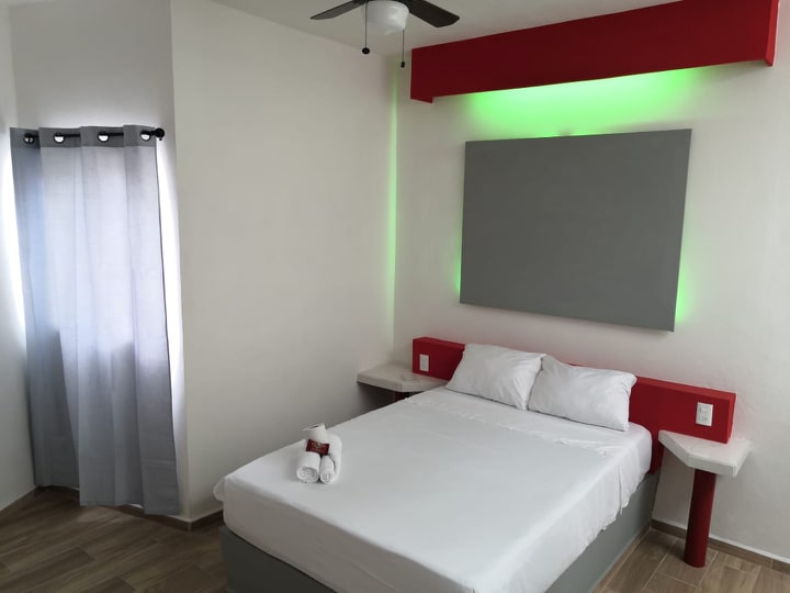Hotel Motel Hangar 69 photo 2