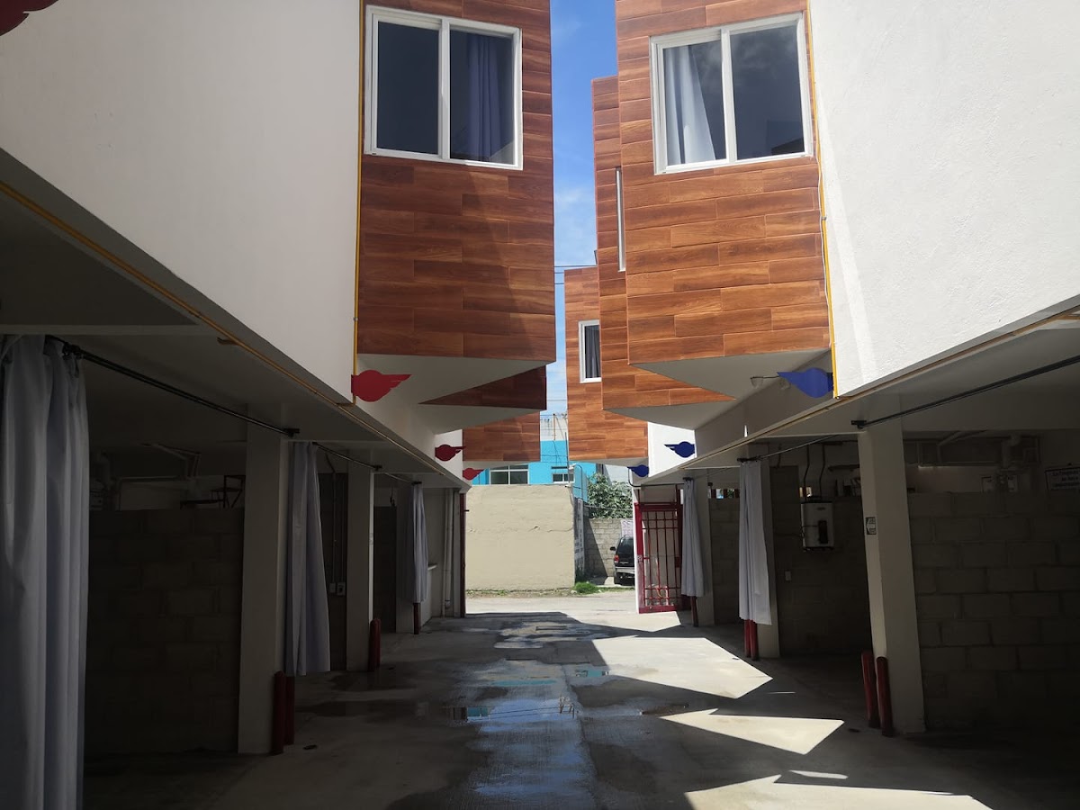 Hotel Motel Hangar 69 photo 3