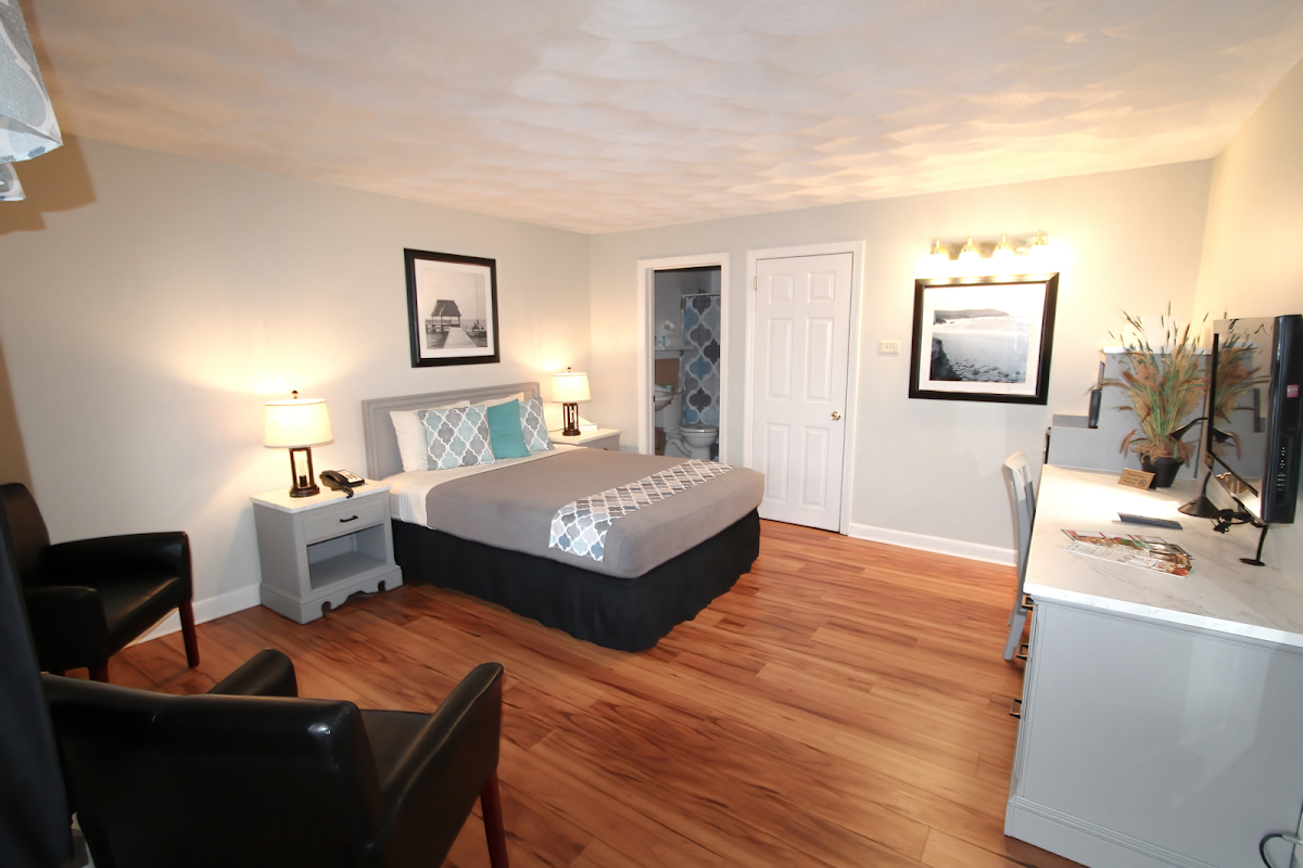 Colonial Inn Seekonk photo 3