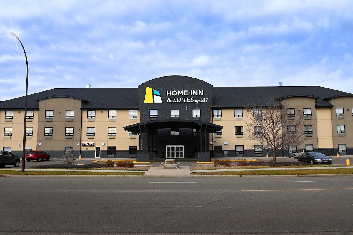 Home Inn & Suites by d3h™ Swift Current