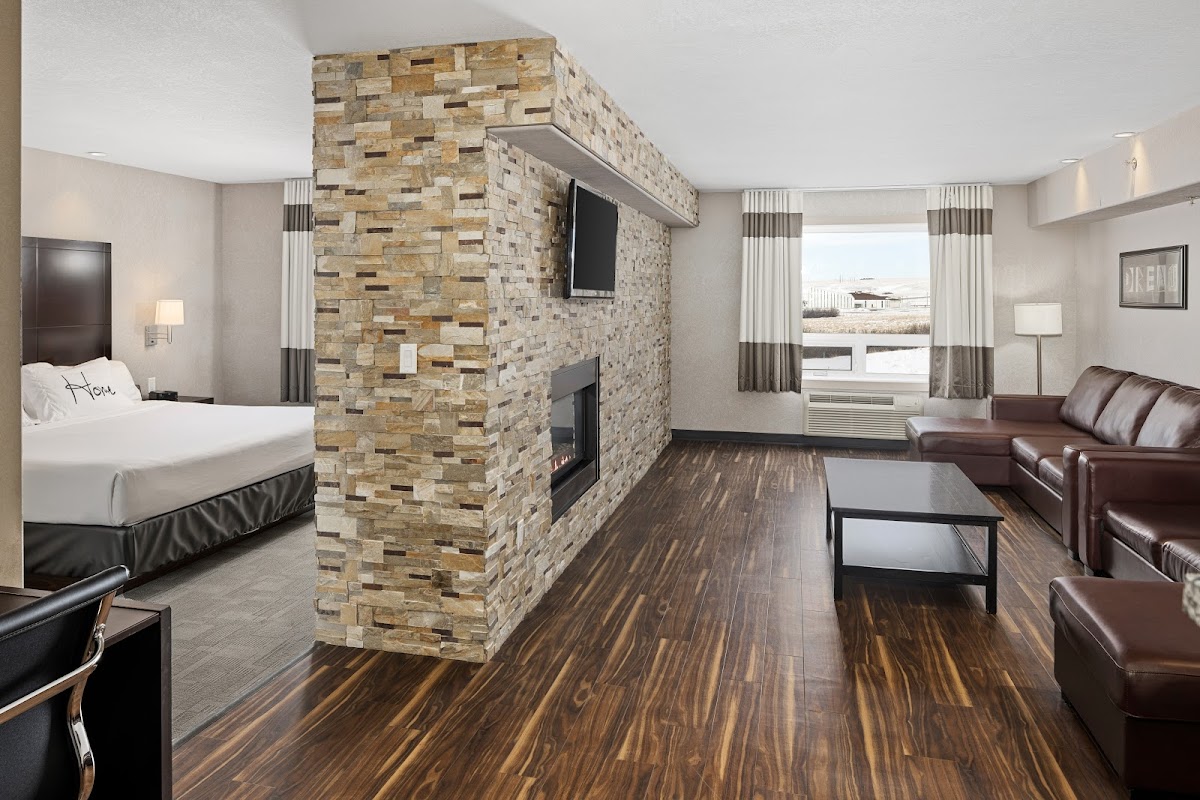 Home Inn & Suites by d3h™ Swift Current photo 2