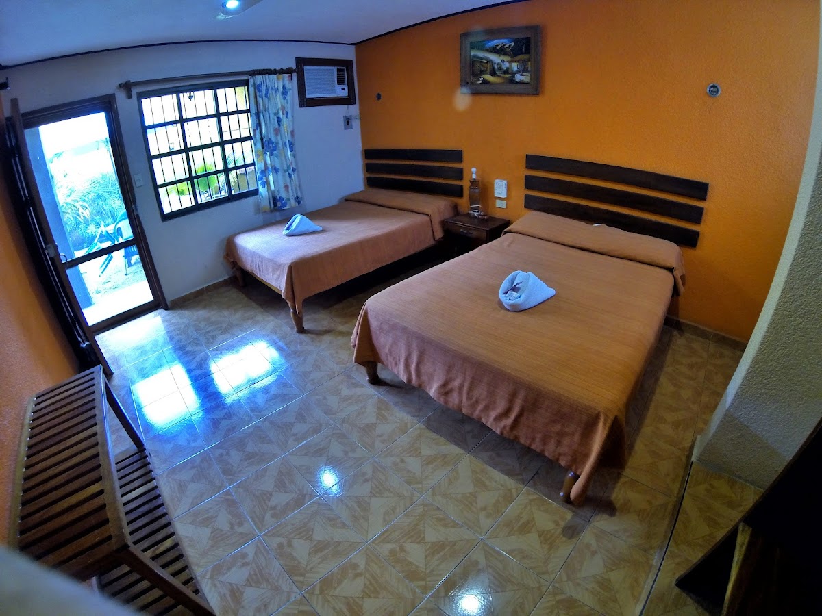 Hotel, El Herradero