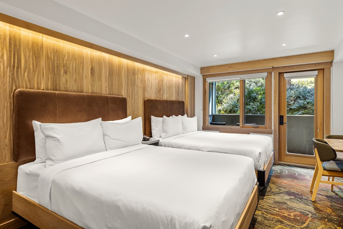 Otter Hotel photo 2