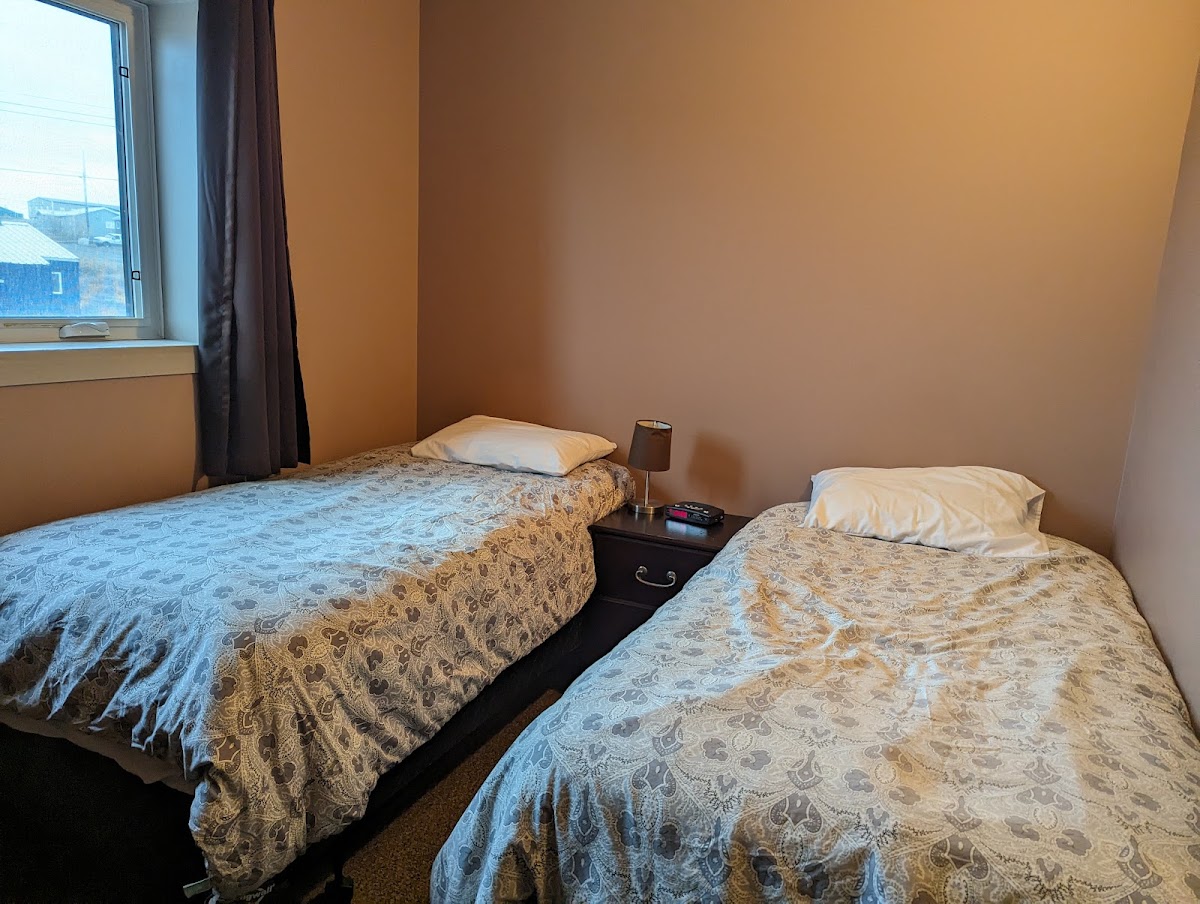 Enokhok Inn and Suites