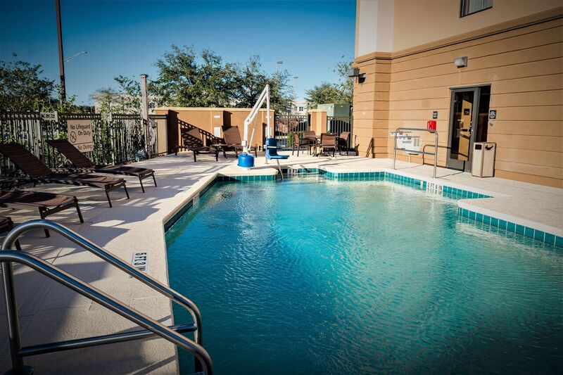 Hampton Inn Jacksonville-I-295 East/Baymeadows photo 3