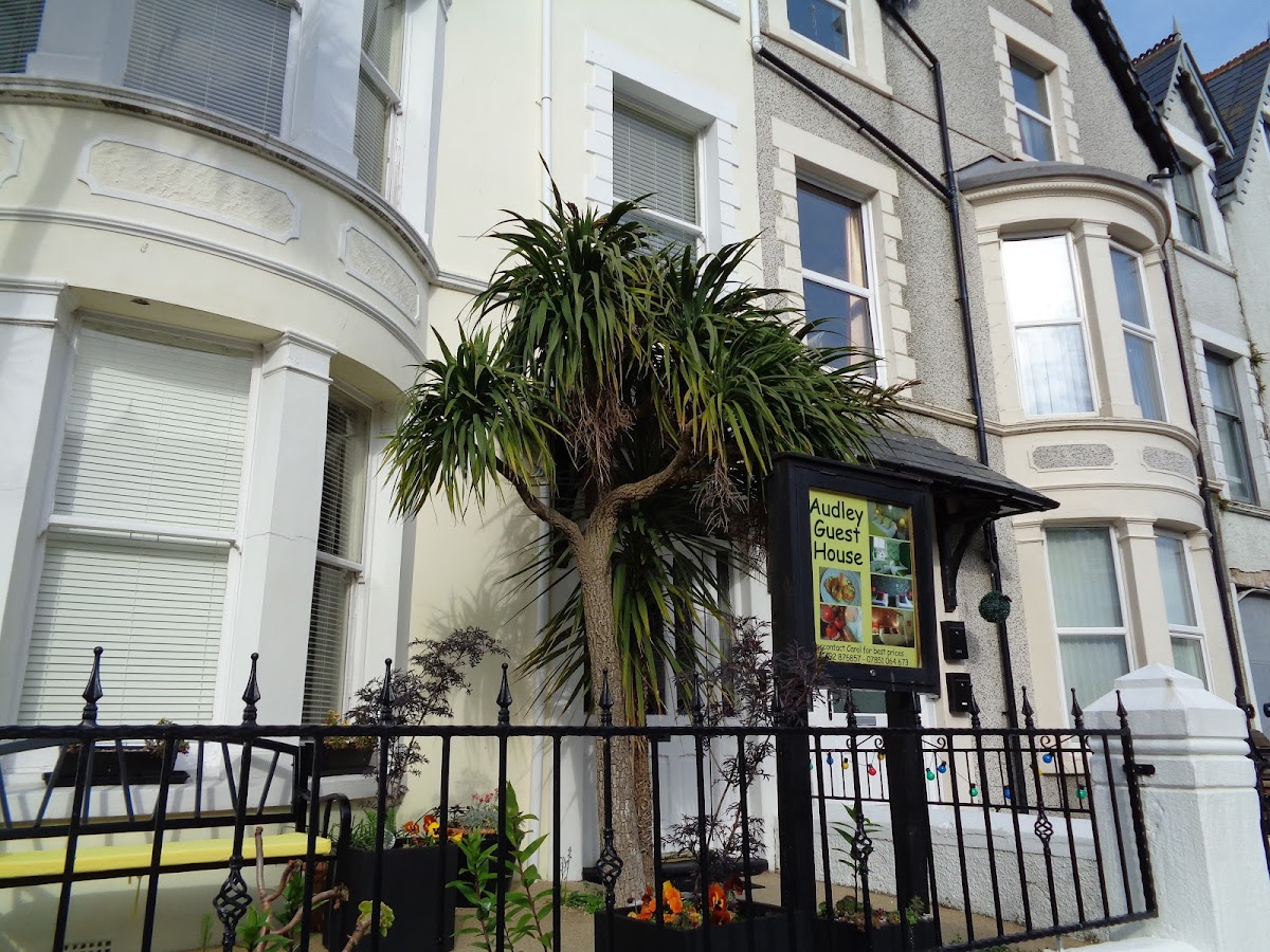 Audley Guest House photo 2