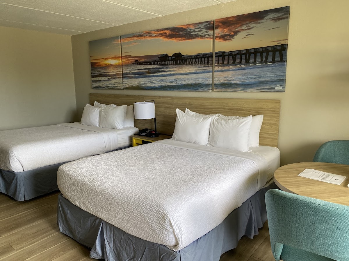 Days Inn by Wyndham Cocoa Beach Port Canaveral photo 2