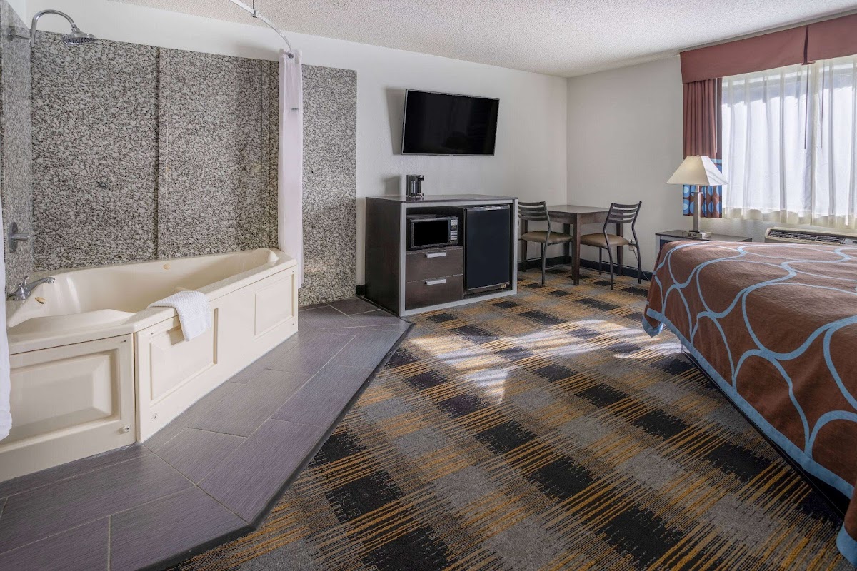 Super 8 by Wyndham Villa Rica photo 2
