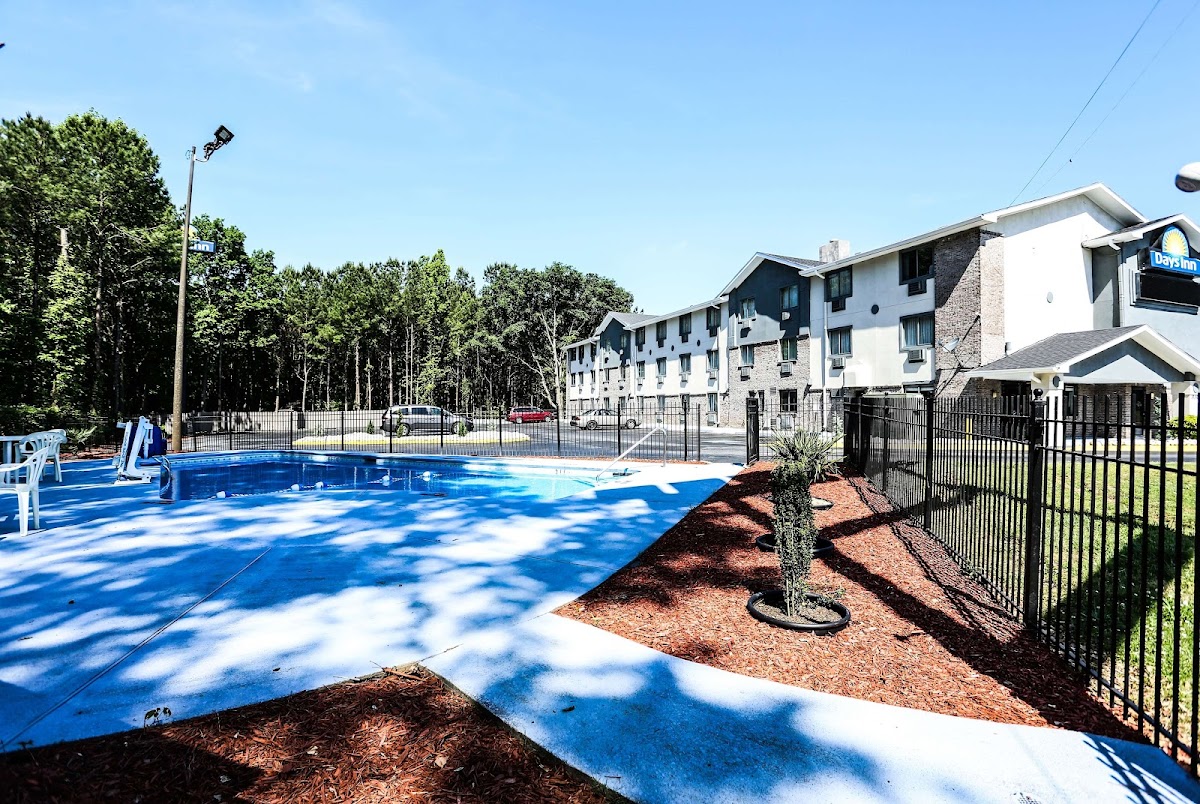 Super 8 by Wyndham Villa Rica photo 3