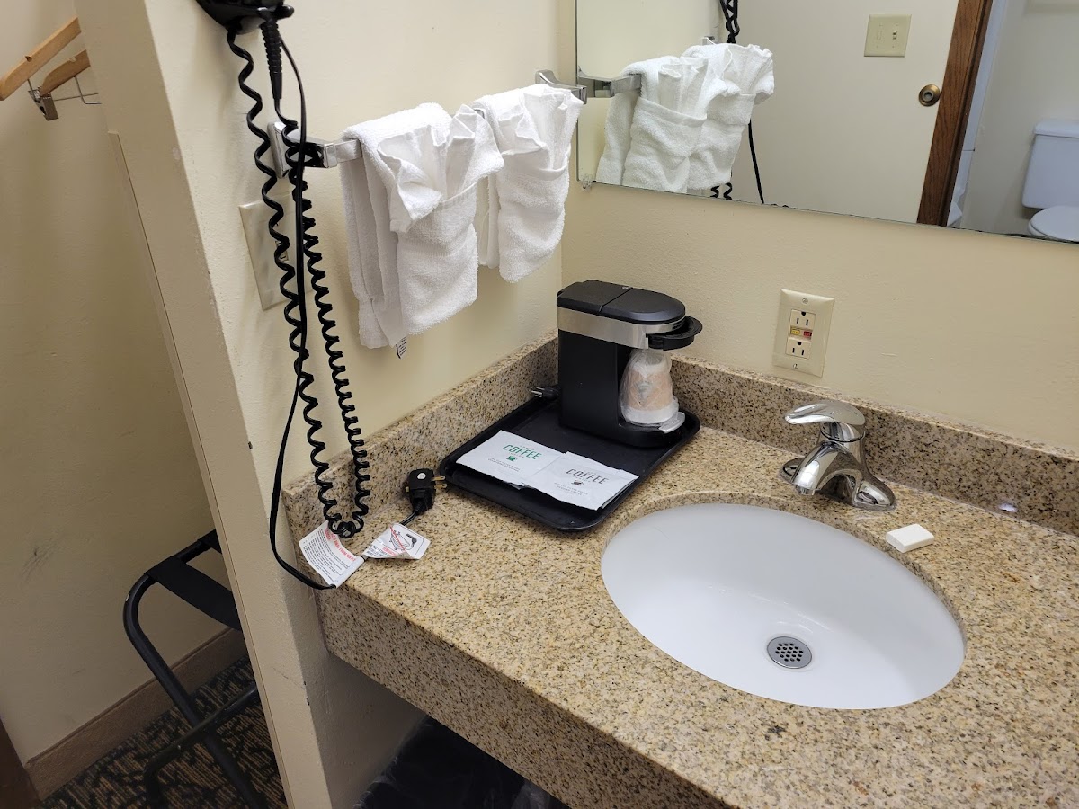 Valley Inn Hotel photo 2
