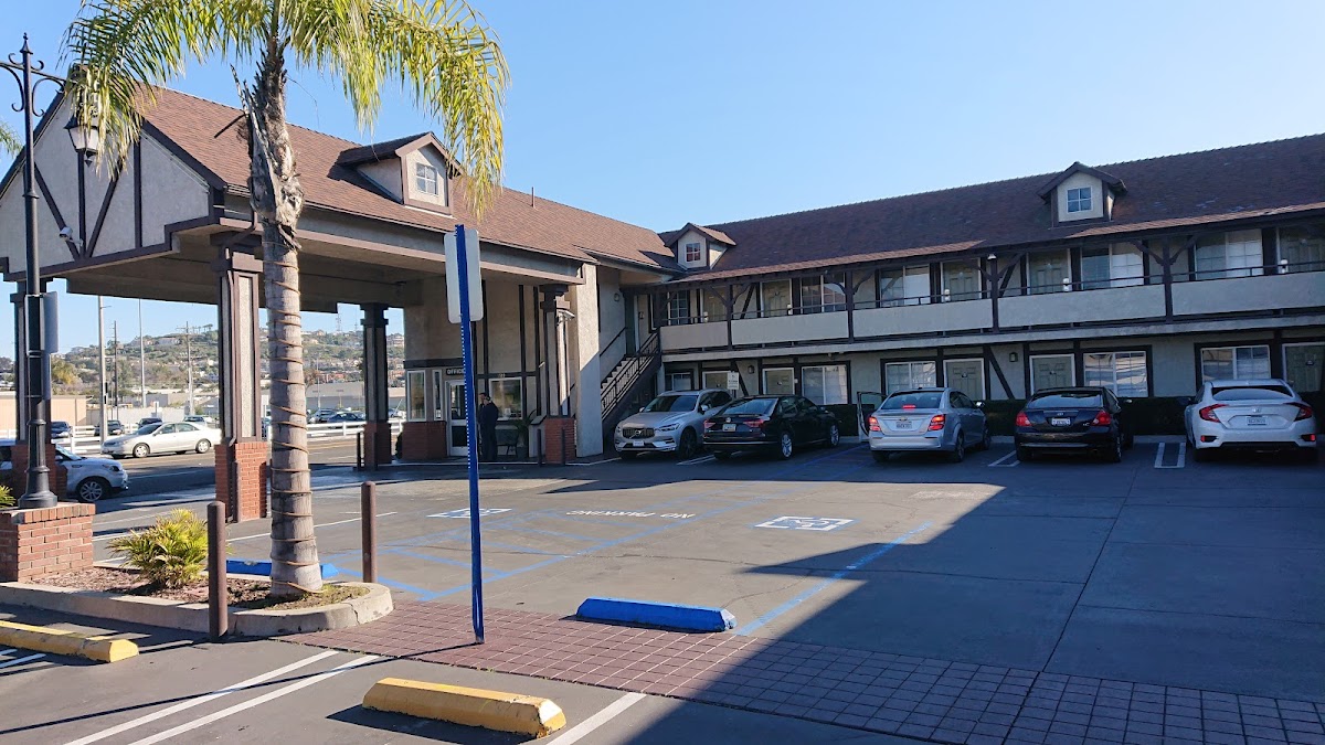 Cabana Inn & Suites