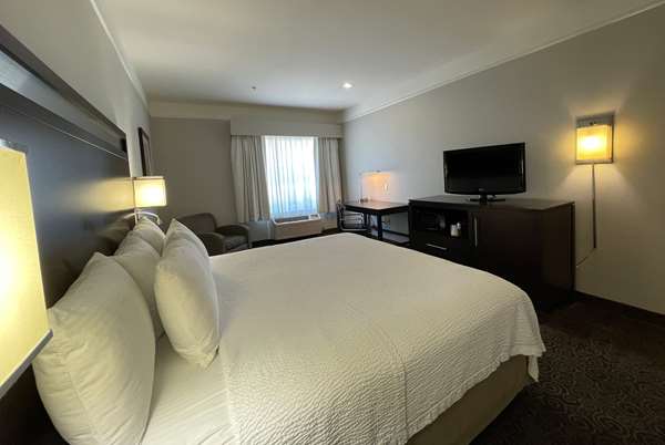 La Quinta Inn & Suites by Wyndham Houston West at Clay Road photo 2