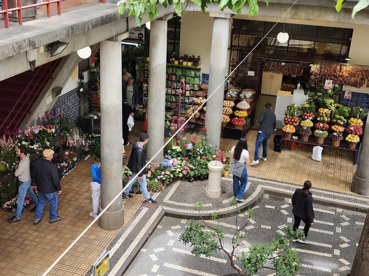 Mercado dos Lavradores (farmers' market)