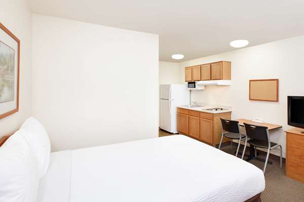 WoodSpring Suites Houston Westchase photo 2