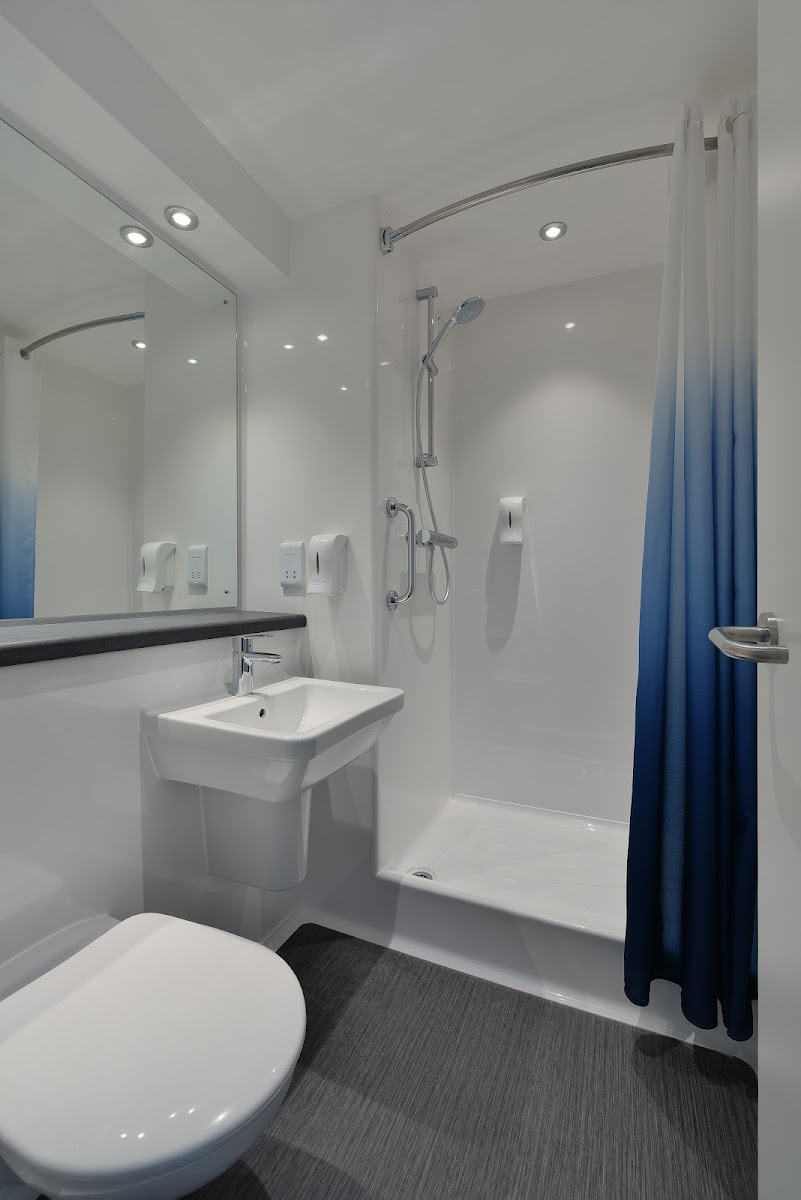 Travelodge London Wimbledon Central photo 3