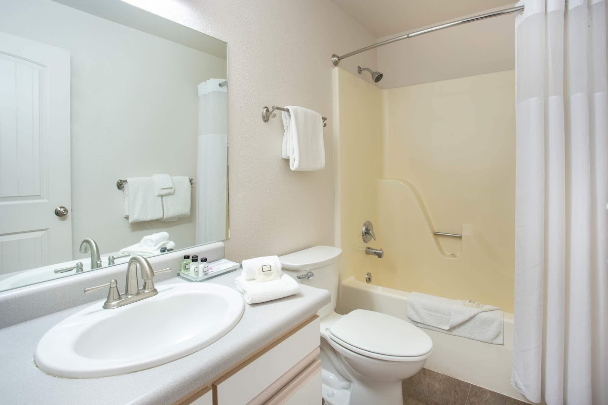 Travelodge by Wyndham Gardiner Yellowstone Park North photo 3